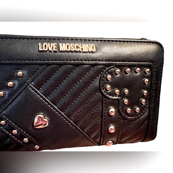 Love Moschino NWT Black Gold Studded Heart Quilted Portafogli Pu Nero Wallet - Picture 8 of 9